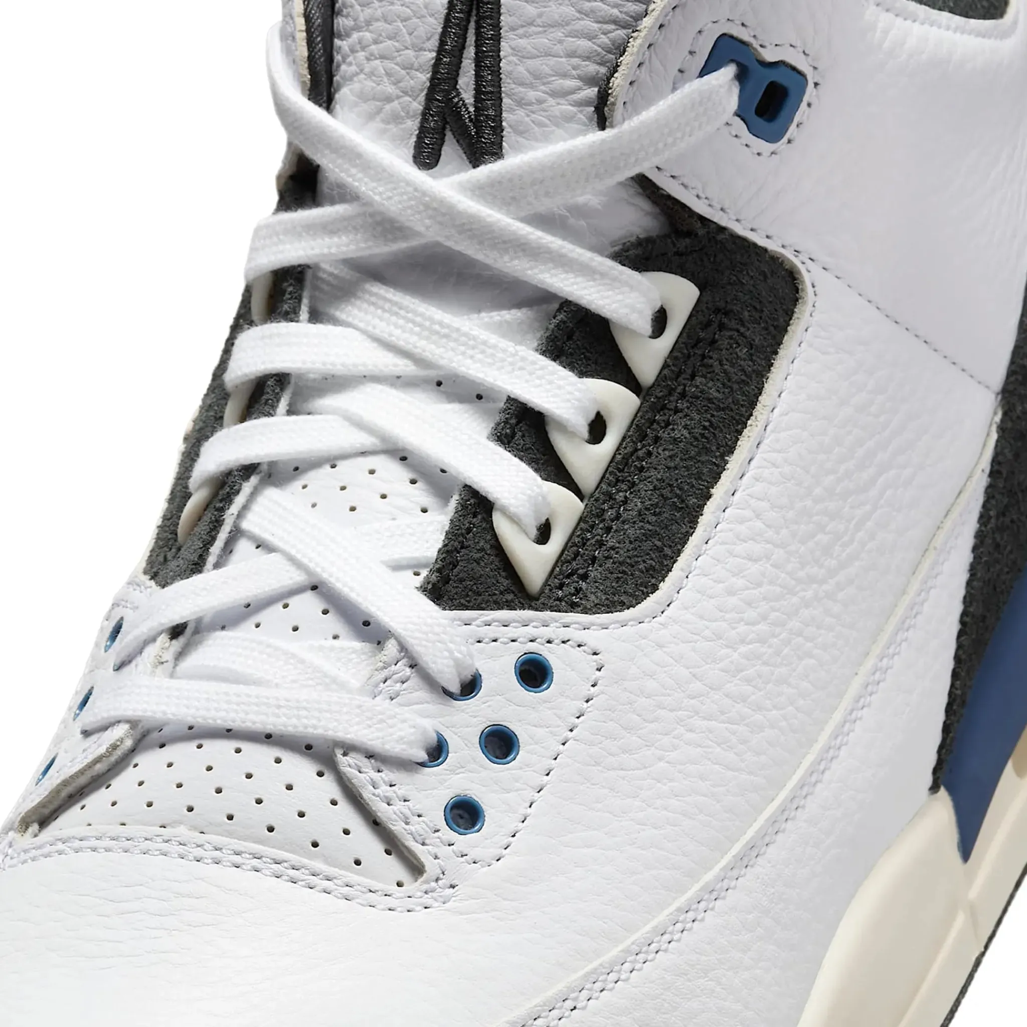 Air Jordan A Ma Maniére x 3 Retro OG SP 'For The Love'< White Trainers|Trainers