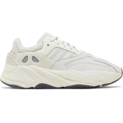 Adidas Yeezy Boost 700 Analog (2019/2023)< Trainers