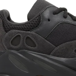 Adidas Yeezy Boost 700 Utility Black (2019/2023)< Black Trainers|Trainers
