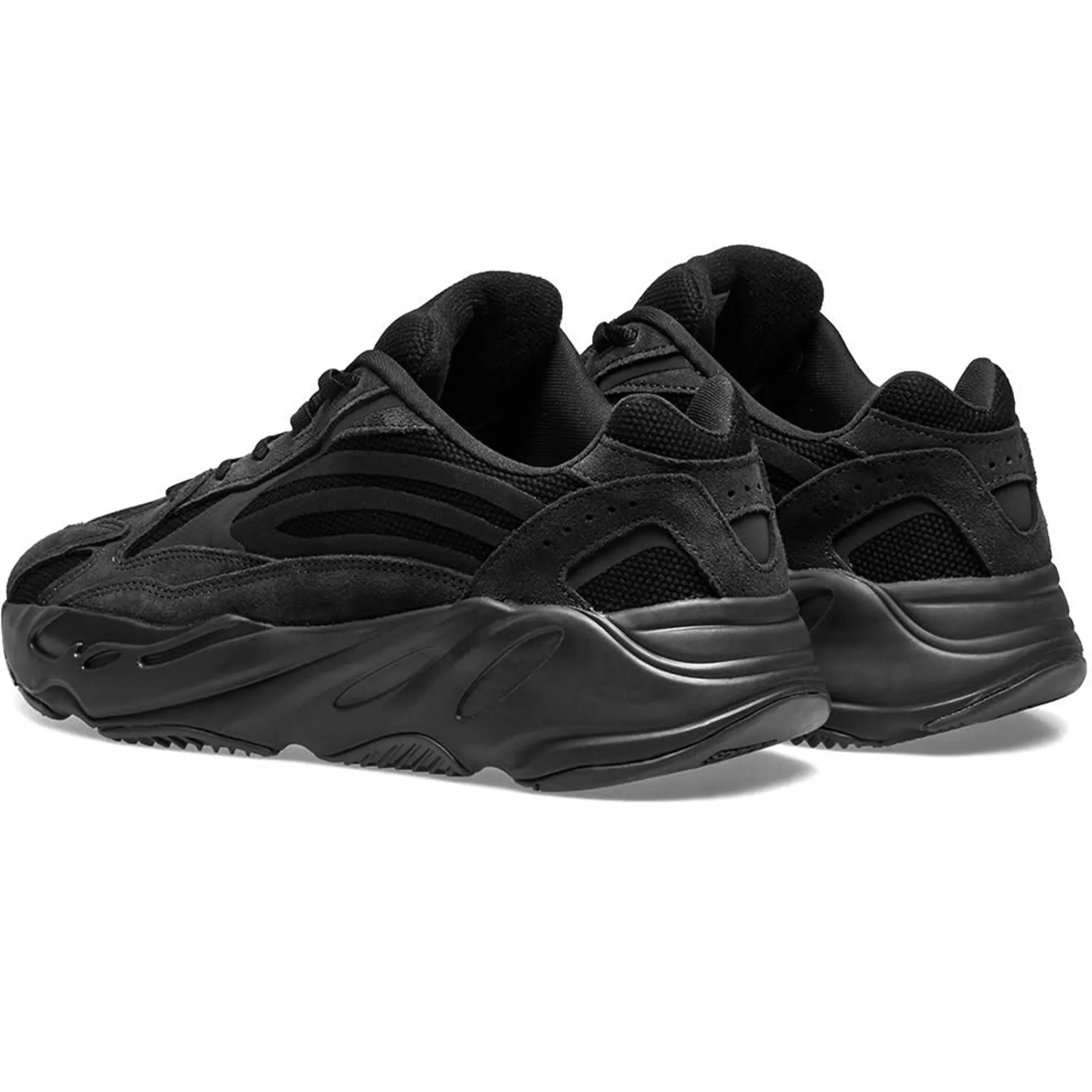 Adidas Yeezy Boost 700 V2 Vanta< Black Trainers|Trainers