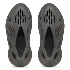 Adidas Yeezy Foam RNNR Carbon< Black Trainers|Trainers