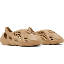 Adidas Yeezy Foam RNNR Clay Taupe< Trainers