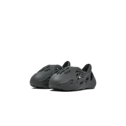 Adidas Yeezy Foam RNNR Kids Carbon< Trainers