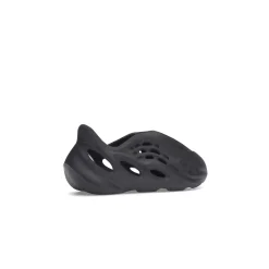 Adidas Yeezy Foam RNNR Kids Onyx< Black Trainers|Trainers