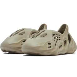 Adidas Yeezy Foam RNNR Stone Salt< Trainers
