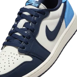 Air Jordan 1 Low OG Obsidian UNC< Trainers