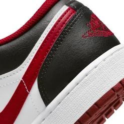 Air Jordan 1 Low Bulls (GS)< Trainers