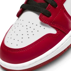 Air Jordan 1 Low Bulls (GS)< Trainers
