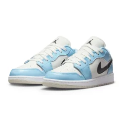 Air Jordan 1 Low Ice Blue Black (GS)< Trainers