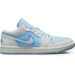 Air Jordan 1 Low SE Reverse Ice Blue (W)< Trainers