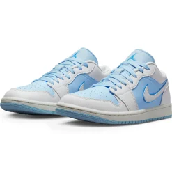 Air Jordan 1 Low SE Reverse Ice Blue (W)< Trainers