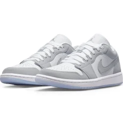 Air Jordan 1 Low Wolf Grey (W)< Trainers
