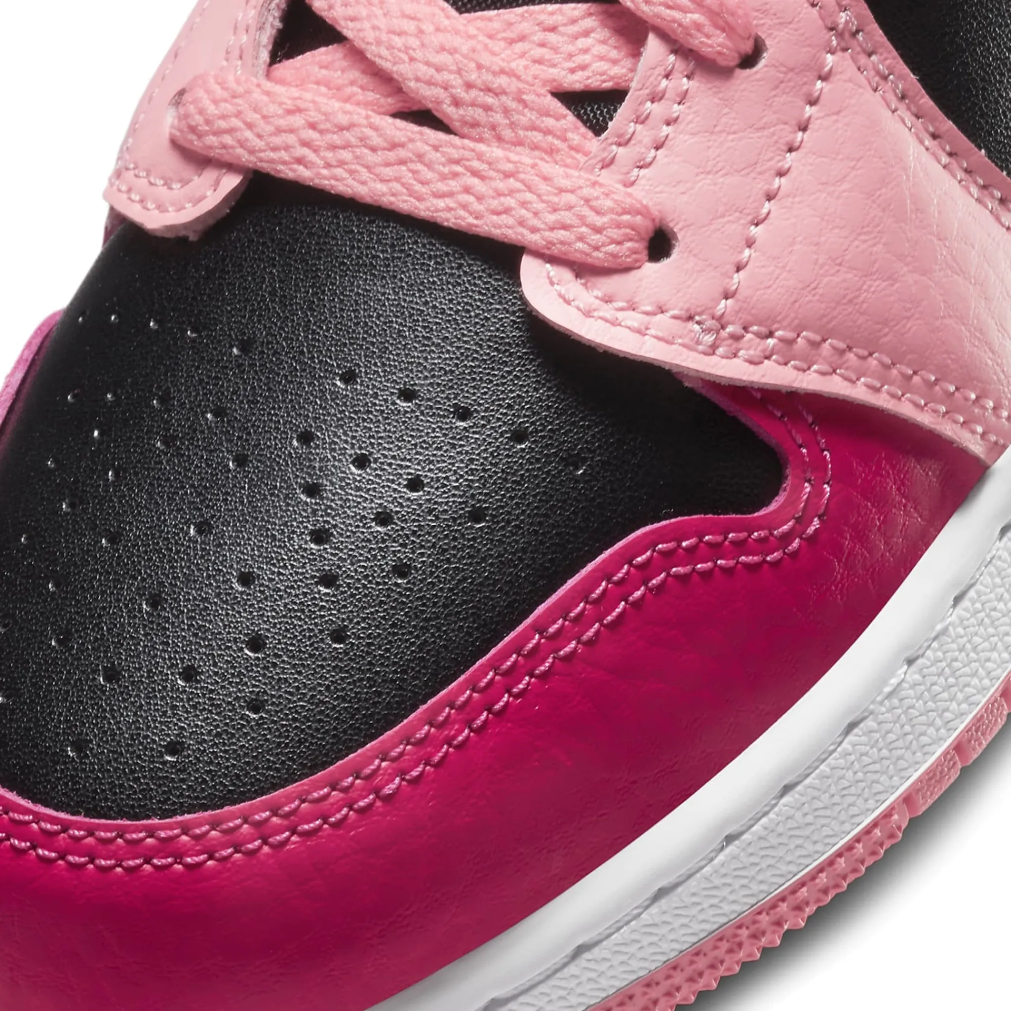 Air Jordan 1 Mid Coral Chalk (GS)< Trainers