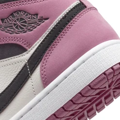 Air Jordan 1 Mid SE Berry Pink (W)< Trainers