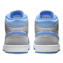 Air Jordan 1 Mid University Blue Grey< Trainers