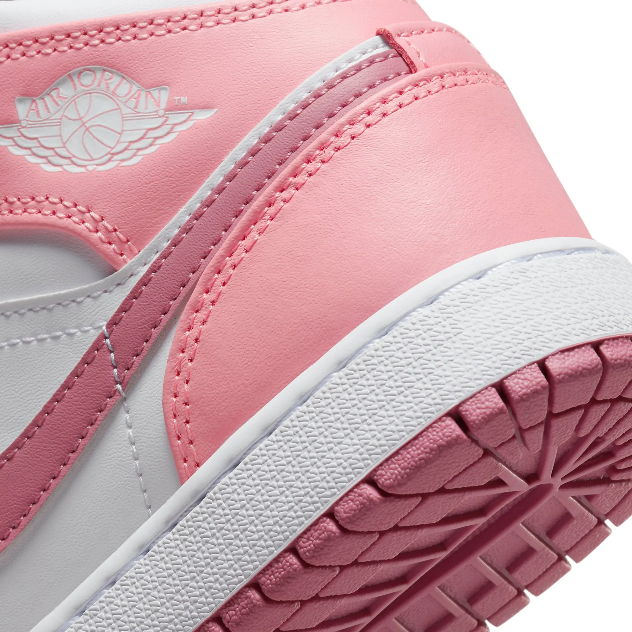 Air Jordan 1 Mid Valentine's Day (2023) (GS)< Trainers