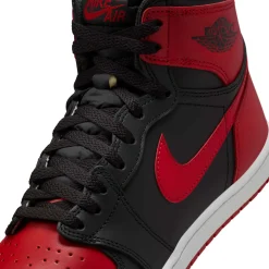 Air Jordan 1 Retro High 85 OG Bred (2025)< Trainers