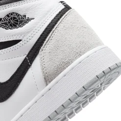 Air Jordan 1 Retro High OG Stage Haze (GS)< Trainers