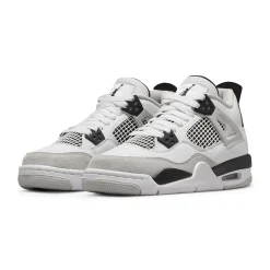 Air Jordan 4 Retro Military Black (GS) (Damaged) (UK 6 | EU 40)< White Trainers