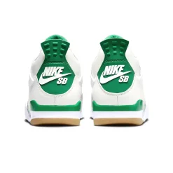 Air Jordan 4 Retro SB Pine Green< Trainers
