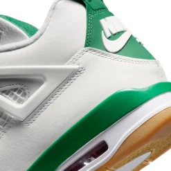 Air Jordan 4 Retro SB Pine Green< Trainers