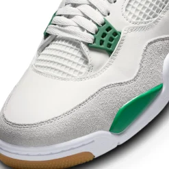Air Jordan 4 Retro SB Pine Green< Trainers