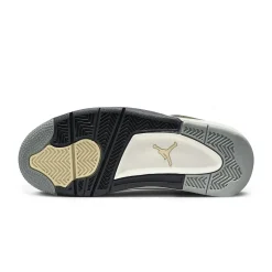 Air Jordan 4 Retro SE Craft Olive (GS)< Trainers