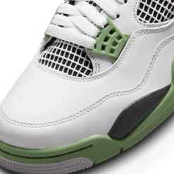 Air Jordan 4 Retro Seafoam (W)< Trainers