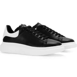 Alexander Mcqueen Raised Sole Black White Sneaker< Black Trainers|Designer Trainers