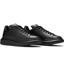 Alexander Mcqueen Raised Sole Triple Black Sneaker< Black Trainers|Designer Trainers