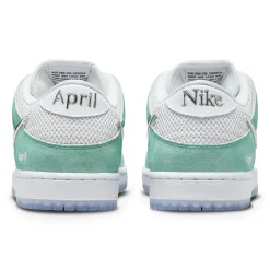 Nike April Skateboards x SB Dunk Low Turbo Green< Trainers