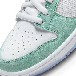 Nike April Skateboards x SB Dunk Low Turbo Green< Trainers