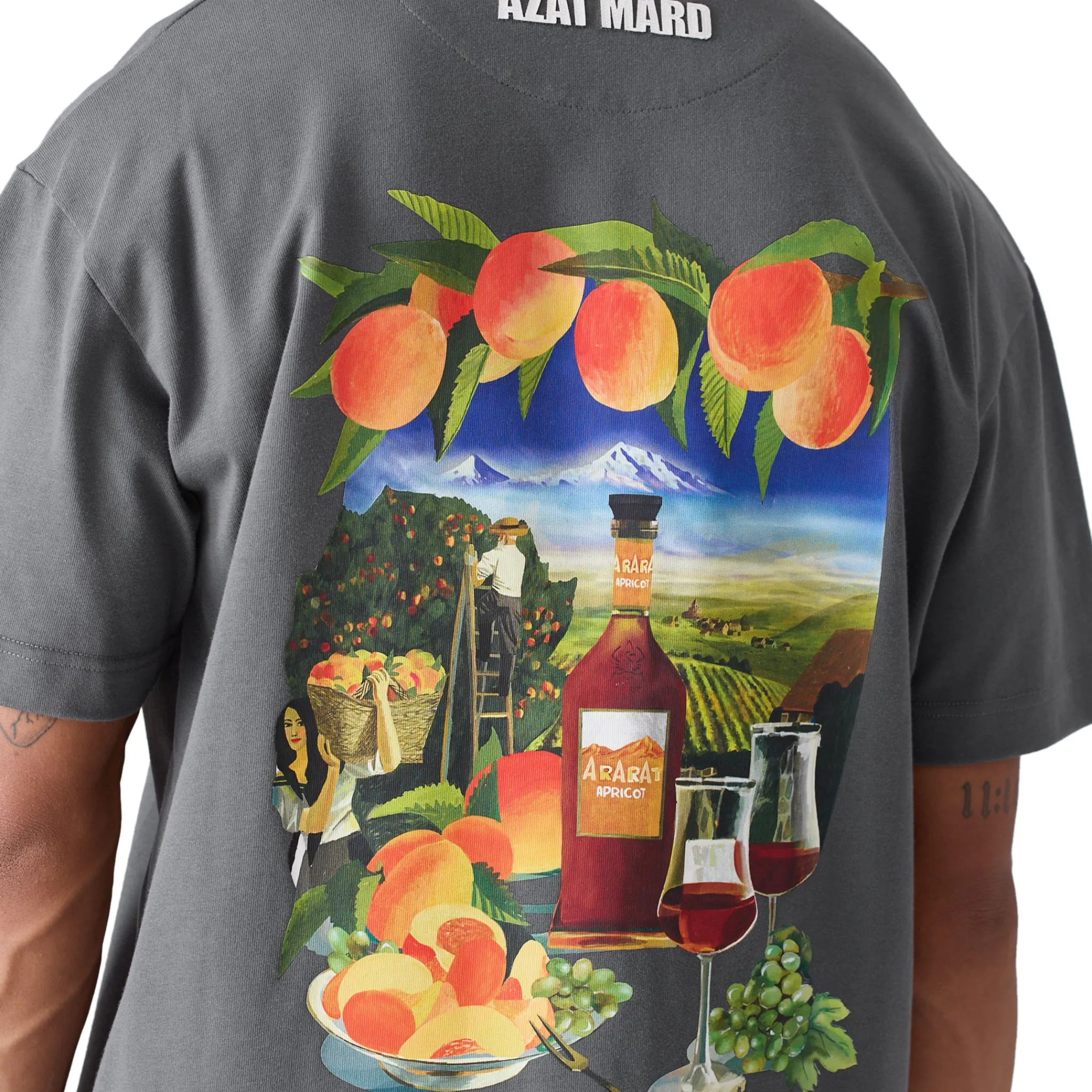 Azat Mard x Ararat Brandy Limited Edition T Shirt Charcoal< T-shirts