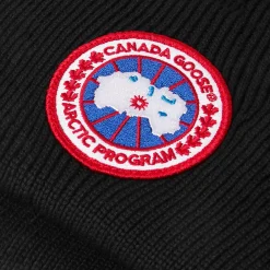 Canada Goose Arctic Disc Toque Black Beanie< Hats & Caps
