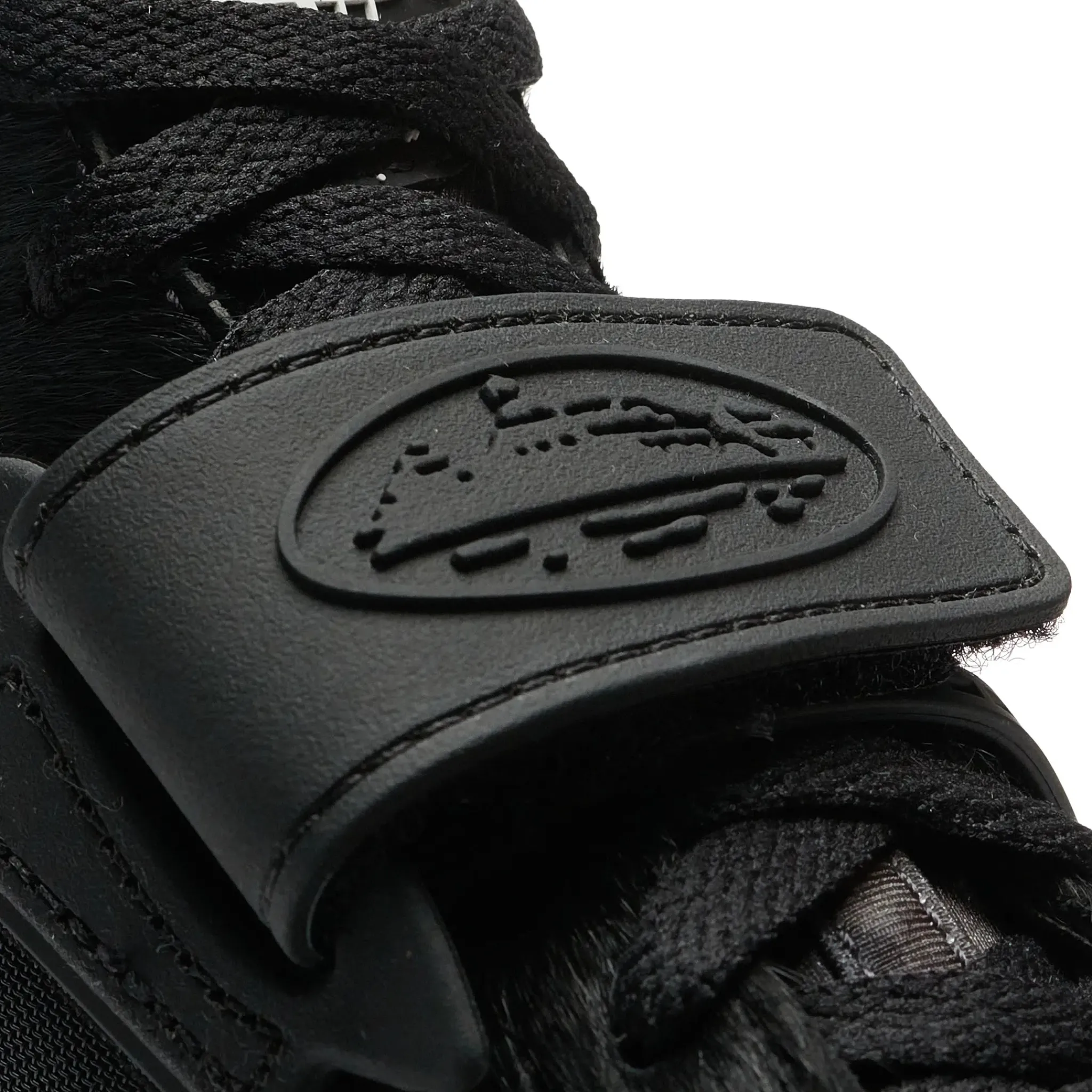 Nike Corteiz x Air Huarache Onyx< Black Trainers|Trainers