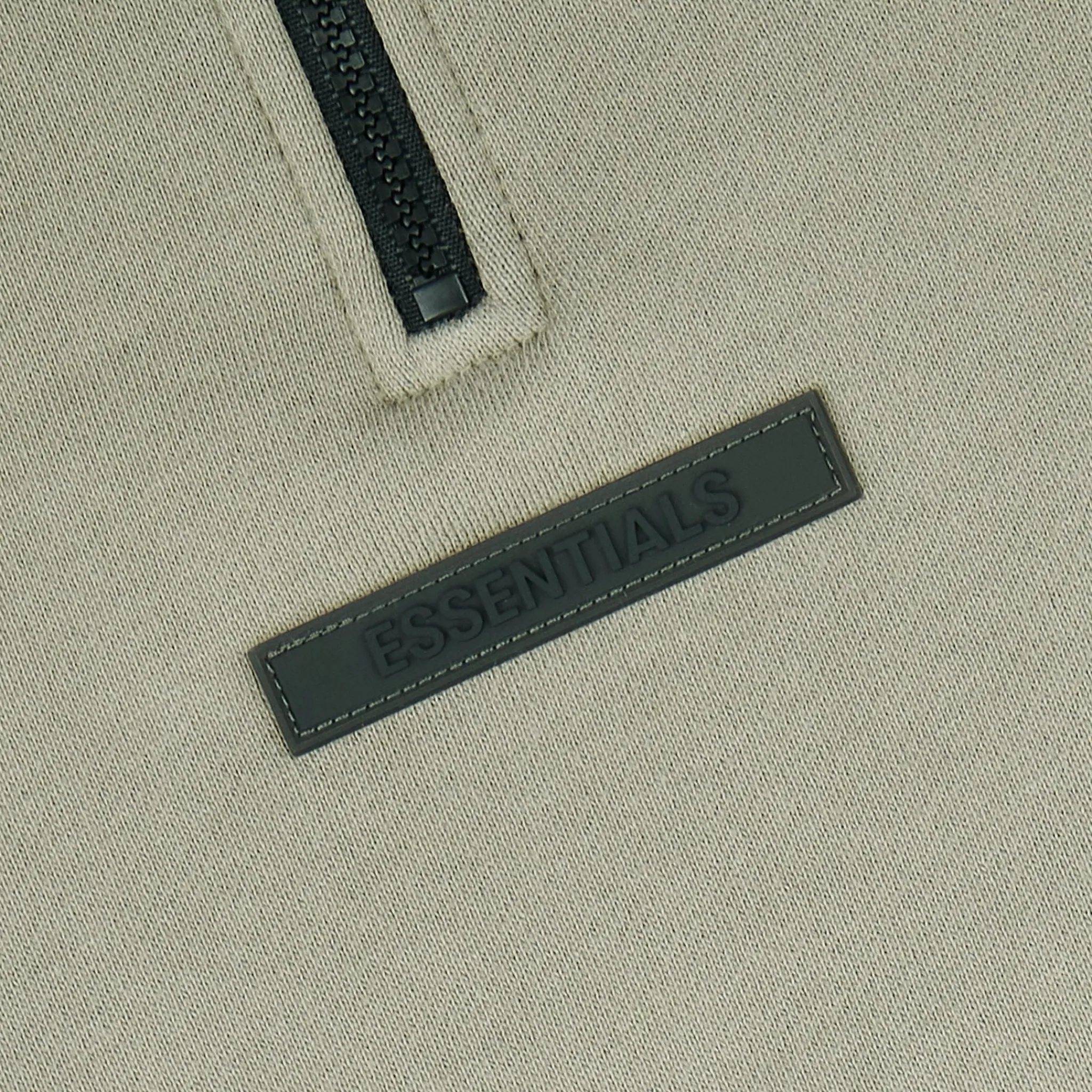 Fear Of God Essentials Taupe Reverse Logo Half Zip Sweatshirt (SS21)< Sweatshirts & Hoodies