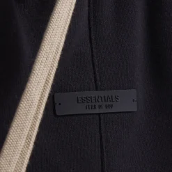 Fear Of God Essentials x NBA Black Shorts< Shorts