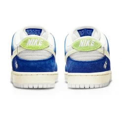 Nike Fly Streetwear x SB Dunk Low Pro Gardenia< Trainers