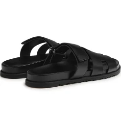 Hermès Paris Chypre Leather Black Sandals< Black Trainers