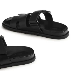 Hermès Paris Chypre Leather Black Sandals< Black Trainers