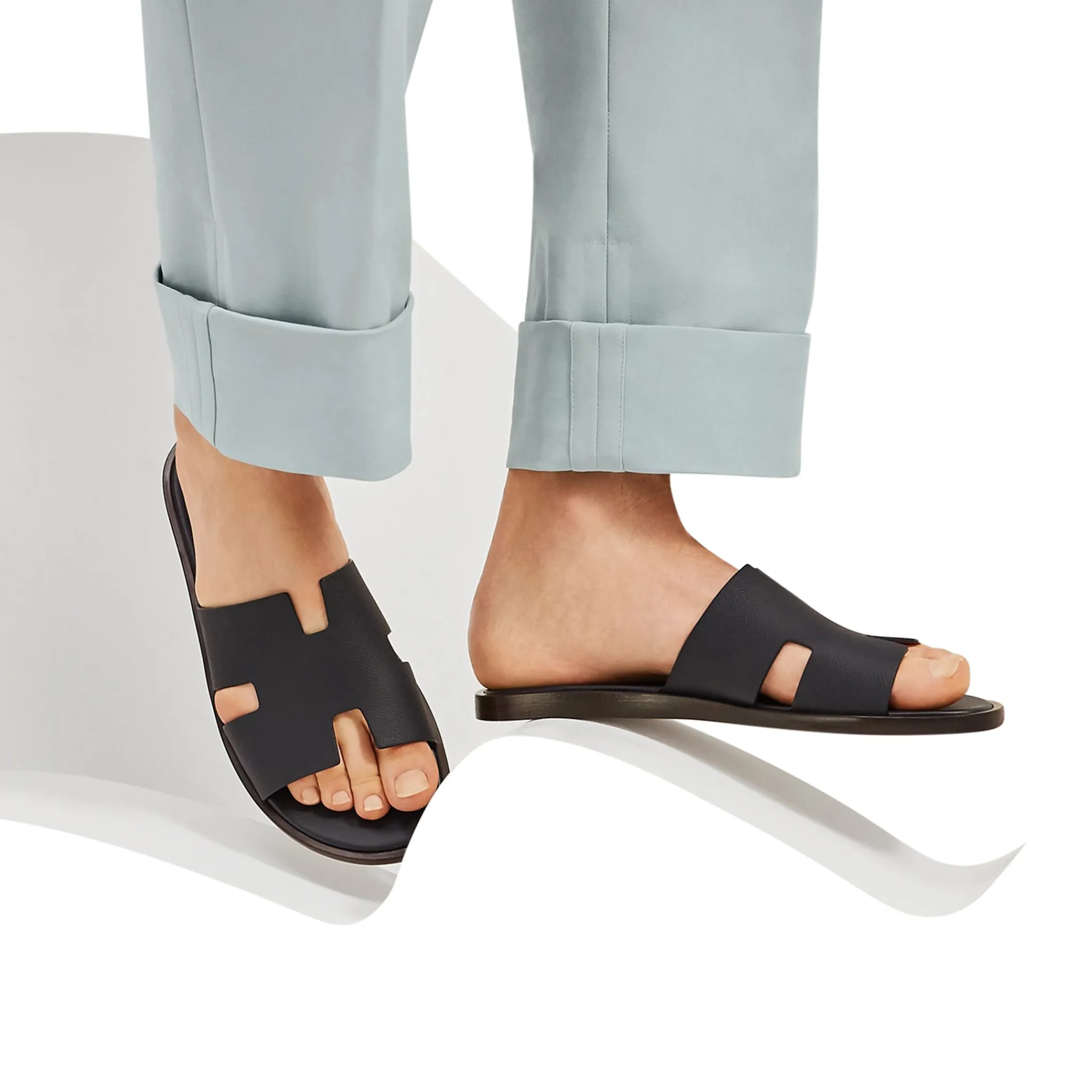 Hermès Paris Izmir Sandal Marine< Sandals & Slides