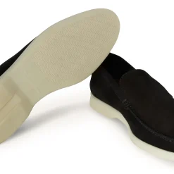 Loro Piana Summer Walk Suede Black Loafers< Designer Trainers