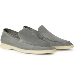 Loro Piana Summer Walk Suede Gull Grey Loafers< Designer Trainers