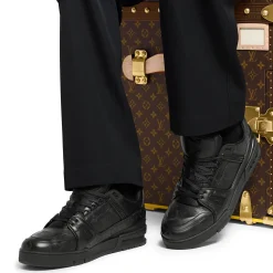 Louis Vuitton LV Trainer Black Monogram Sneaker< Designer Trainers