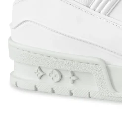 Louis Vuitton LV White Sneaker< Designer Trainers|White Trainers