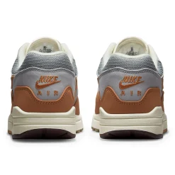 Nike Air Max 1 Patta Waves Monarch (With Bracelet)< Trainers