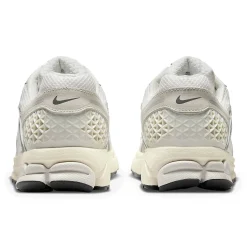 Nike Air Zoom Vomero 5 Platinum Tint< White Trainers|Trainers