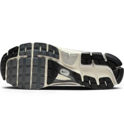Nike Air Zoom Vomero 5 Platinum Tint< White Trainers|Trainers