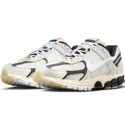 Nike Air Zoom Vomero 5 Supersonic< Trainers