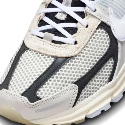 Nike Air Zoom Vomero 5 Supersonic< Trainers